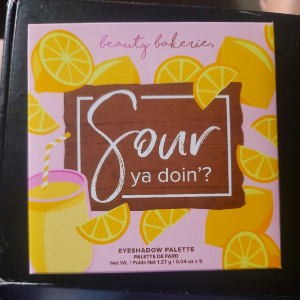 Eyeshadow palette
